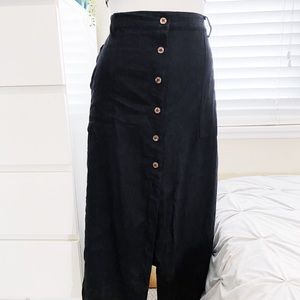 ✨NEW✨ Button Front Midi Skirt with POCKETS!!